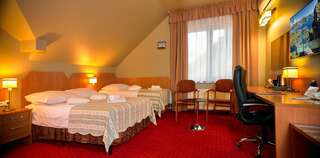 Отель Aura Hotel Зелёна-Гура Двухместный номер «Комфорт» с 1 кроватью или 2 отдельными кроватями-3